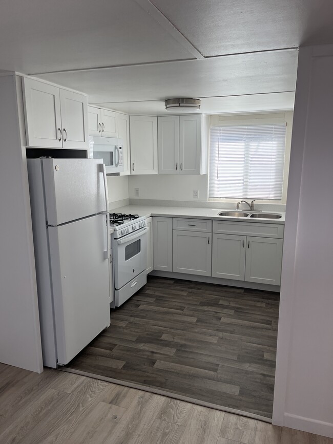 Photo - 5056 Hawley Blvd