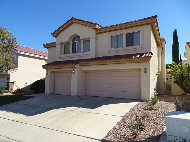 Photo - 5 BED Summerlin home w/ 1ST FLOOR BED AND 3/4 BATH