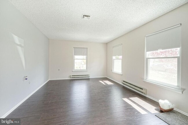 Photo - 83 Sheffield Pl