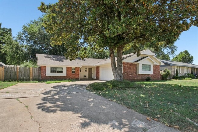 Photo - 1428 Aladdin St