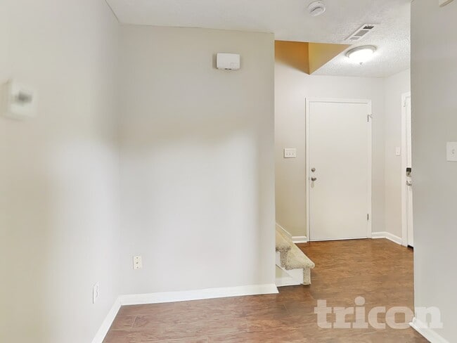 Photo - 209 Park Pl Dr