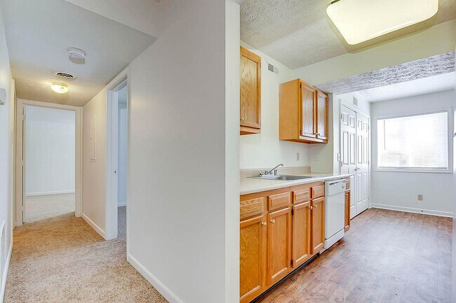 Kitchen - Meadows at Green Tree