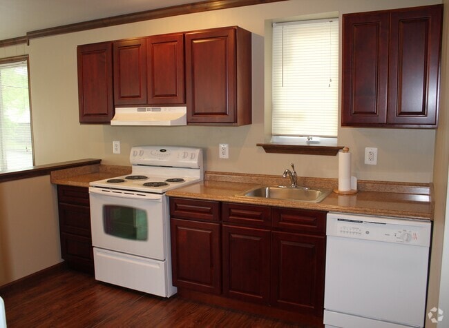 Building Photo - 7 S Main St Rental