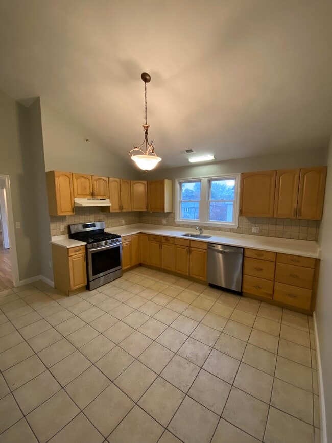 Photo - 118 Beverly St Unit 2