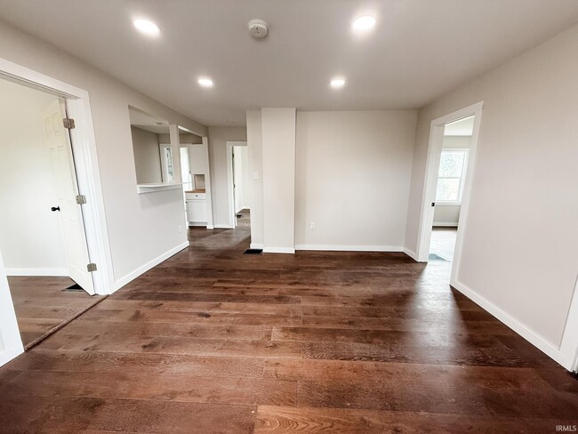 Photo - 1924 N Indiana Ave