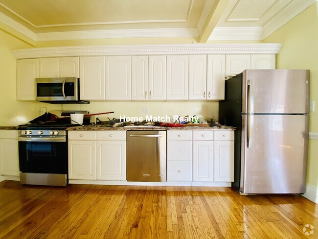 Building Photo - 4 Foster St Unit 1 Rental