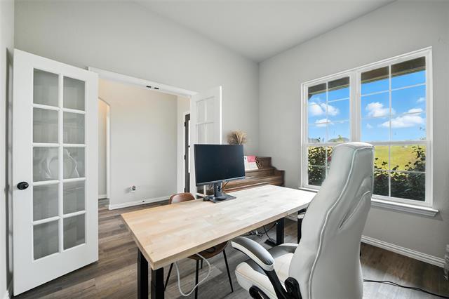 Photo - 1089 Flagstone Dr