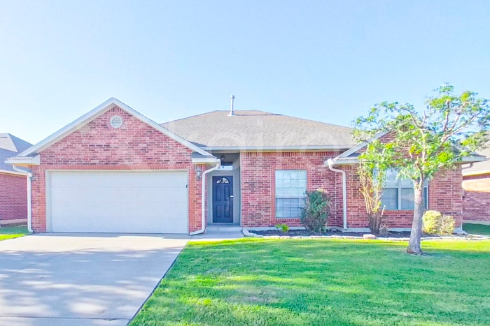 Photo - 521 SW 163rd St