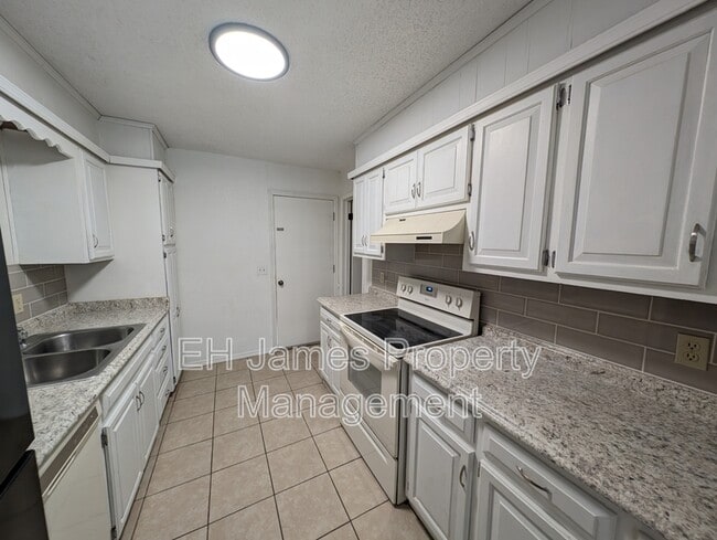 Photo - 9902 E 22nd Pl