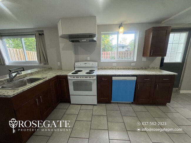 Building Photo - All-Inclusive 2-Bedroom Basement Apartment with Backyard – Waterloo Unit 2