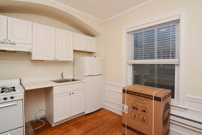 Photo - 2132 N Fremont St Unit J01P