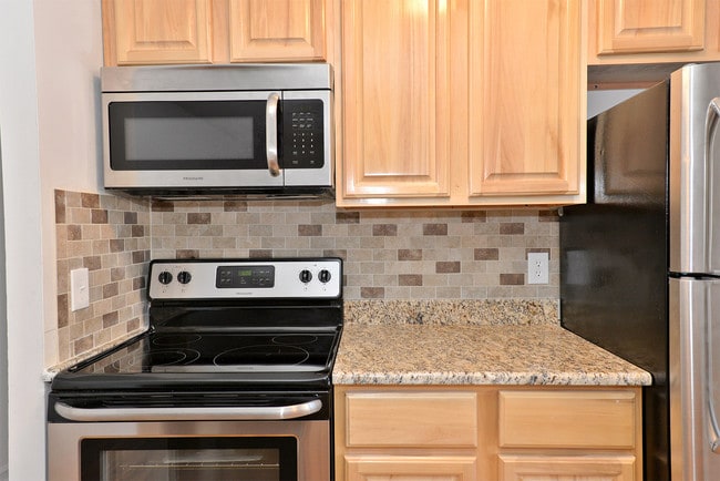 Photo - Chestnut Station