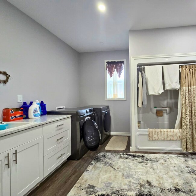 Photo - 42 Hiawatha St