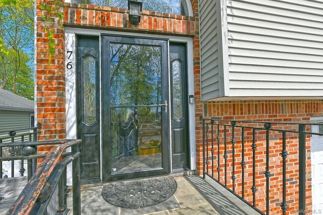Photo - 76 E 12th St