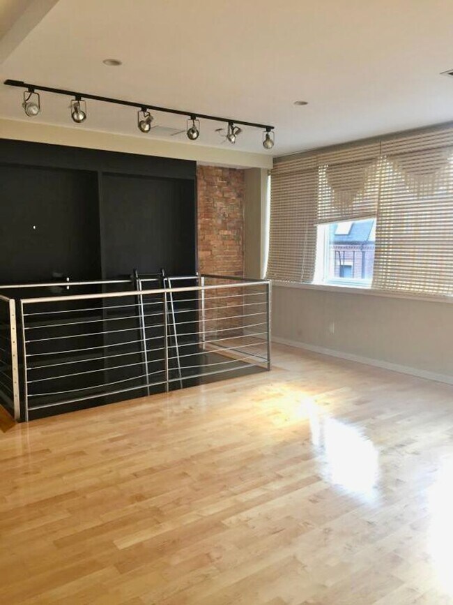Photo - Spacious 3 Bed 2 Bath!