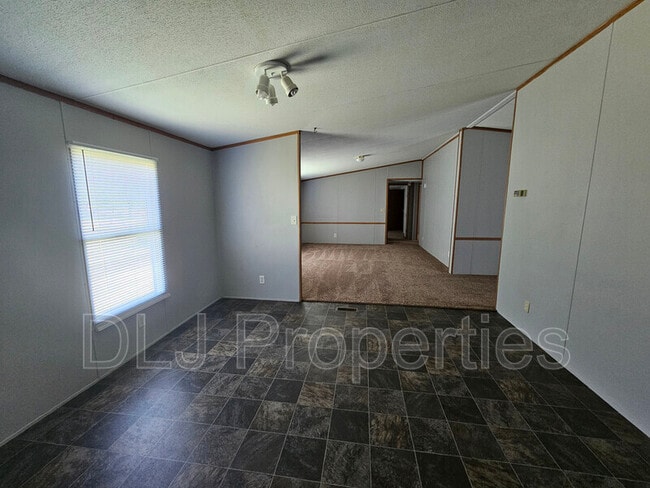 Photo - 1376 Providence Rd