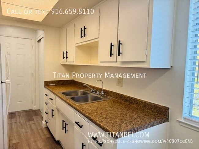 Photo - 770 Carro Dr Unit 4
