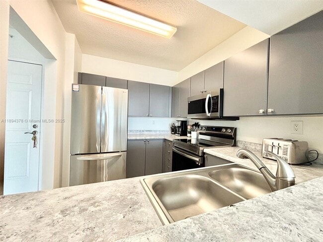 Photo - 3020 NE 32nd Ave Unit 610
