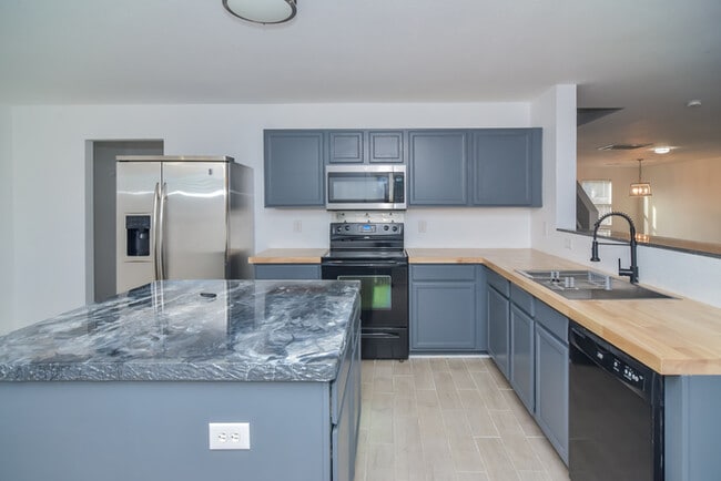 Photo - 101 Rein Dance Ln