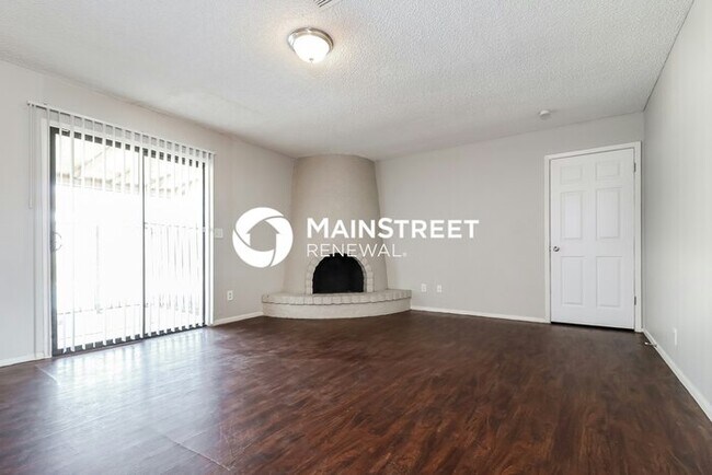 Photo - 3 Bedroom Pet-Friendly Home in Glendale, AZ with Main Street Renewal