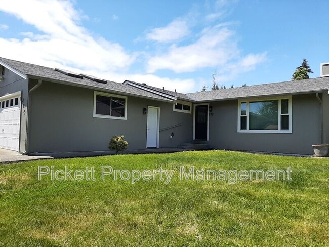 Photo - 212 NE Torval Canyon Rd