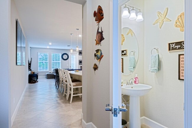 Photo - 1832 SE Roxy Way