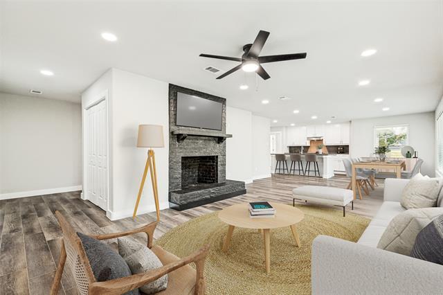 437 Peninsula Dr
