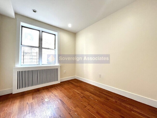 Photo - 4300 Broadway Unidad 1F