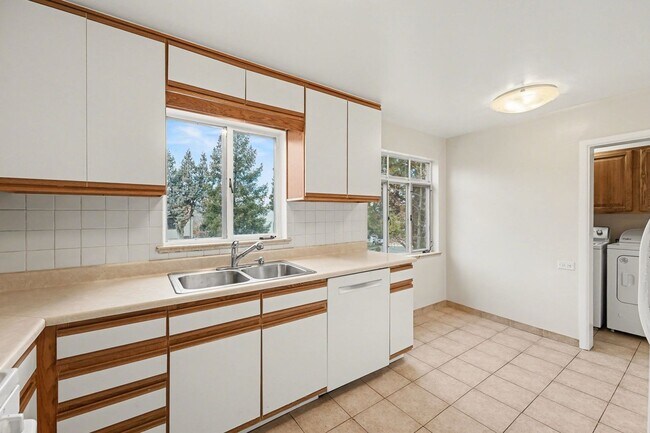 Photo - 3Bed/1Bath Home in Littleton