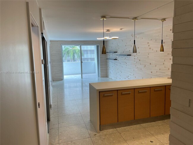 Photo - 1331 Lincoln Rd Condominio Unidad 403