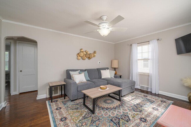 Photo - 1219 S Glendale Ave