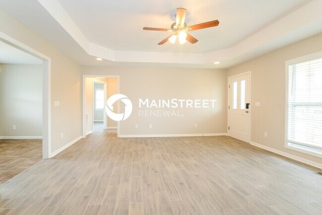 Photo - 3 Bedroom Pet-Friendly Home in WARRIOR, AL with Main Street Renewal