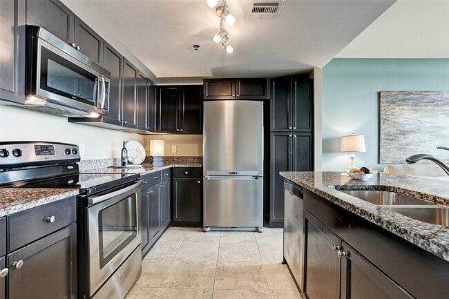 Photo - 801 E Beach Dr Unit TW0600