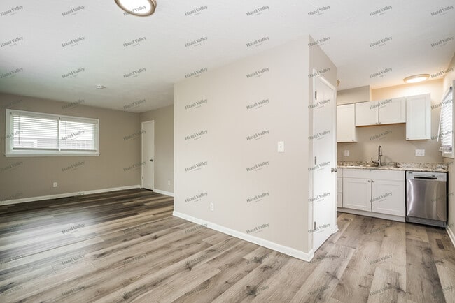 Photo - 1242 Acton Rd