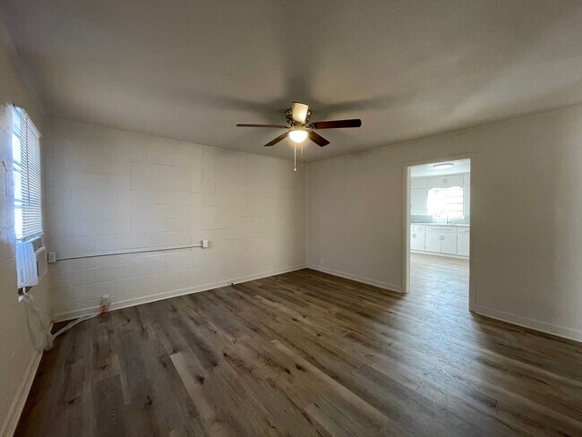 Photo - Sun-Kissed Snyder Retreat – Modern Comfort Meets Classic Charm