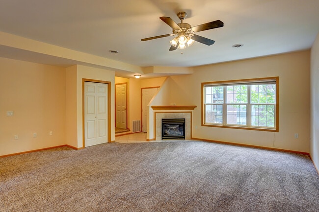 Photo - 1813 Carns Dr