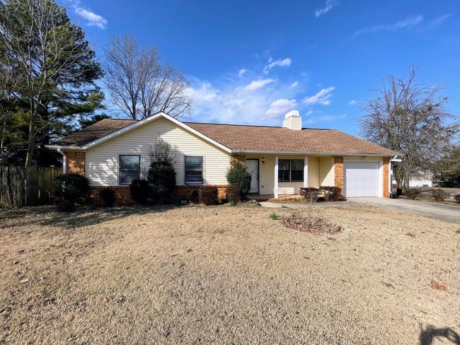 Photo - 1501 Westview Dr NW