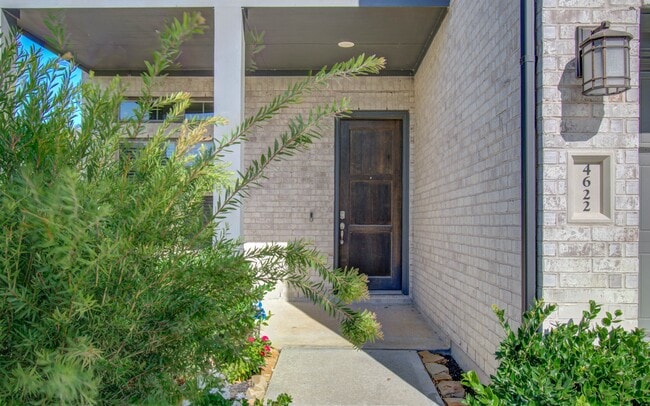 Photo - 4622 Ana Ridge Ln