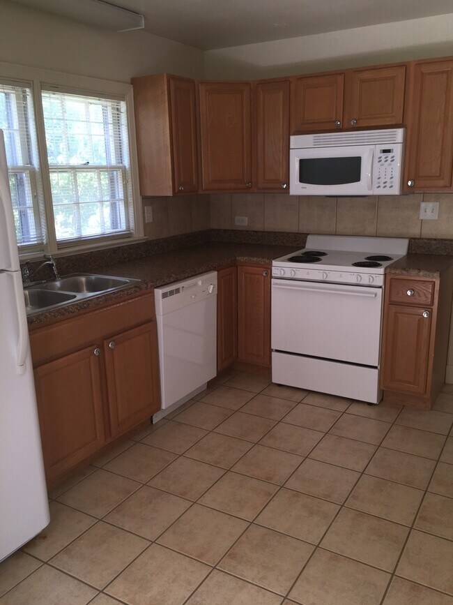 Photo - 2321 Fontaine Ave Ext Unidad Apt #A