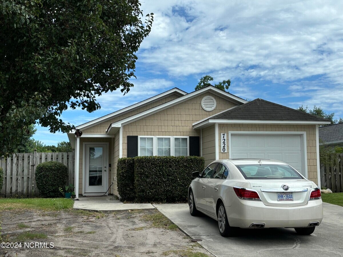 Photo - 7220 Haskell Ct House
