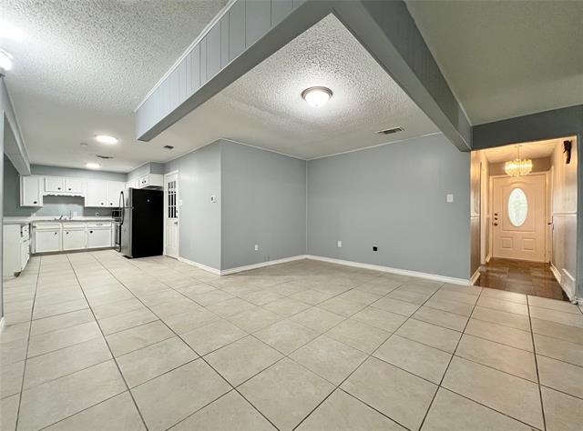 Photo - 5652 Conlin Dr