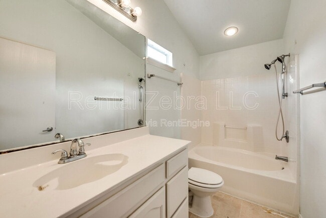Photo - 1256 Kielder Cir