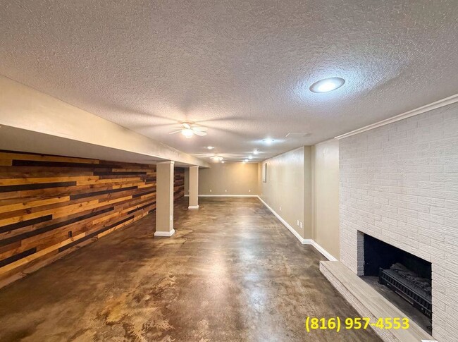 Photo - 4321 NW Briarcliff Ln