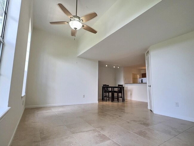 Photo - 1275 Crystal Way Unit K