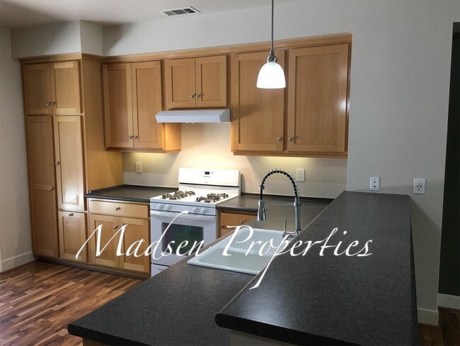 Photo - 2188 Nord Ave
