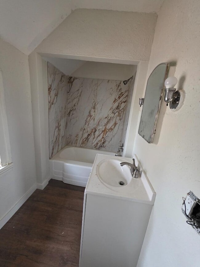 Photo - 19 Taylor St