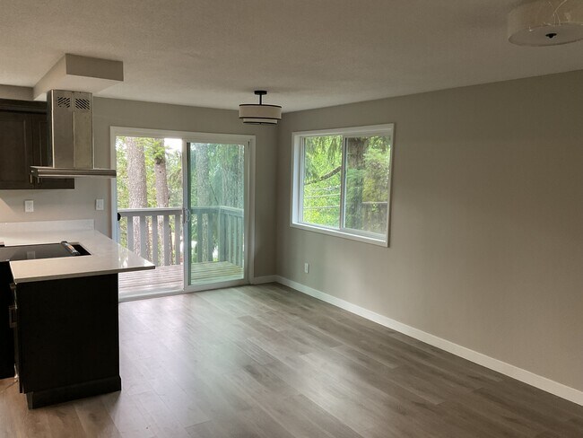 Photo - 3051 Whitbeck Blvd