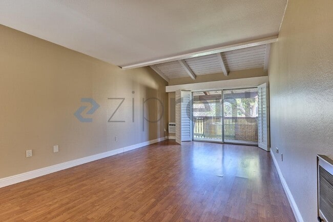 Photo - 1010 W MacArthur Blvd Unit 47