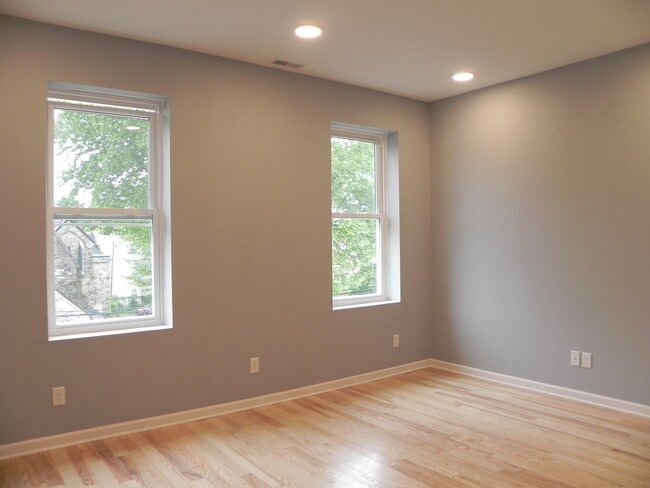 Photo - 813 N 41st St Unit 3