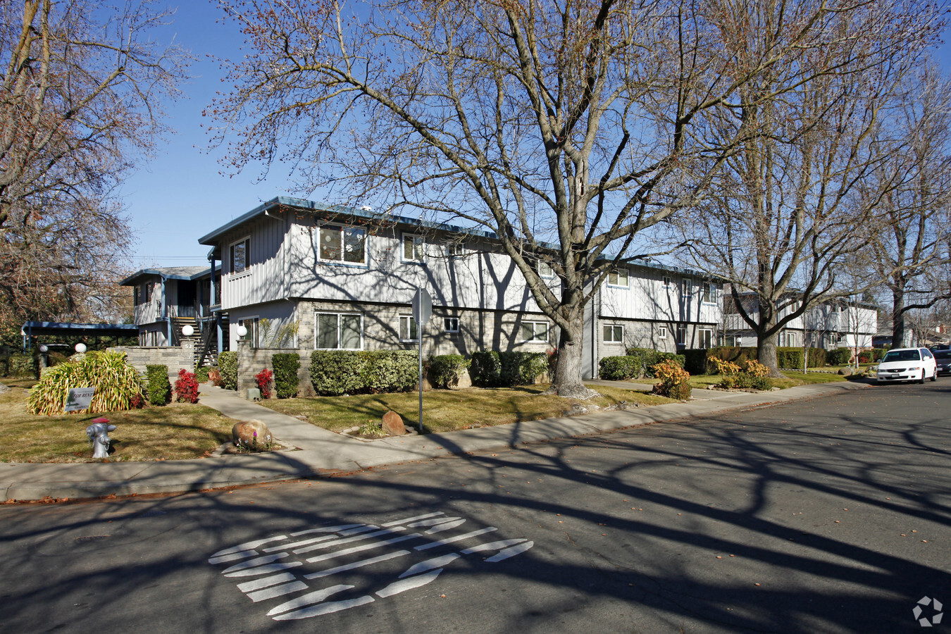 Woodlake Terrace Apartments - Woodlake Terrace Apartments